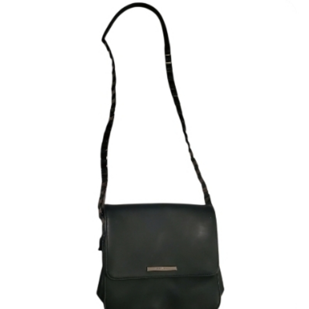 Nine West Navy Blue Leather Crossbody Purse Wallet in one silver hardware